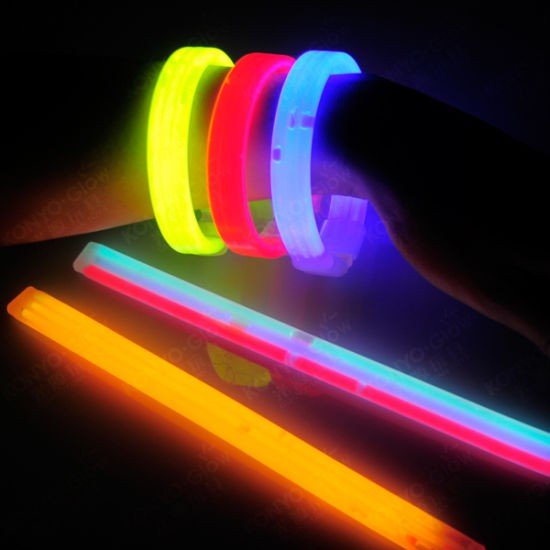 /images/products/glow-bracelet.jpg