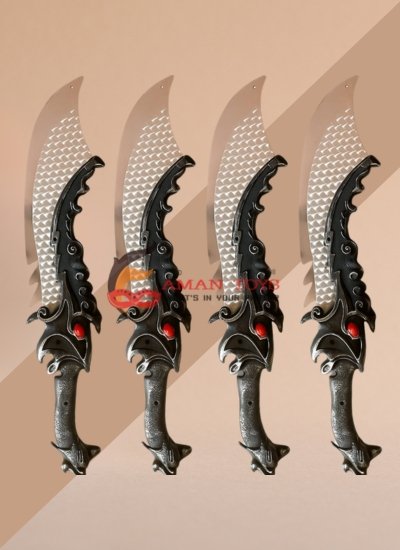 /images/products/halloween-knife-and-sword.jpg