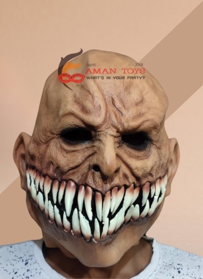/images/products/halloween-sharp-teeth-mask.jpg
